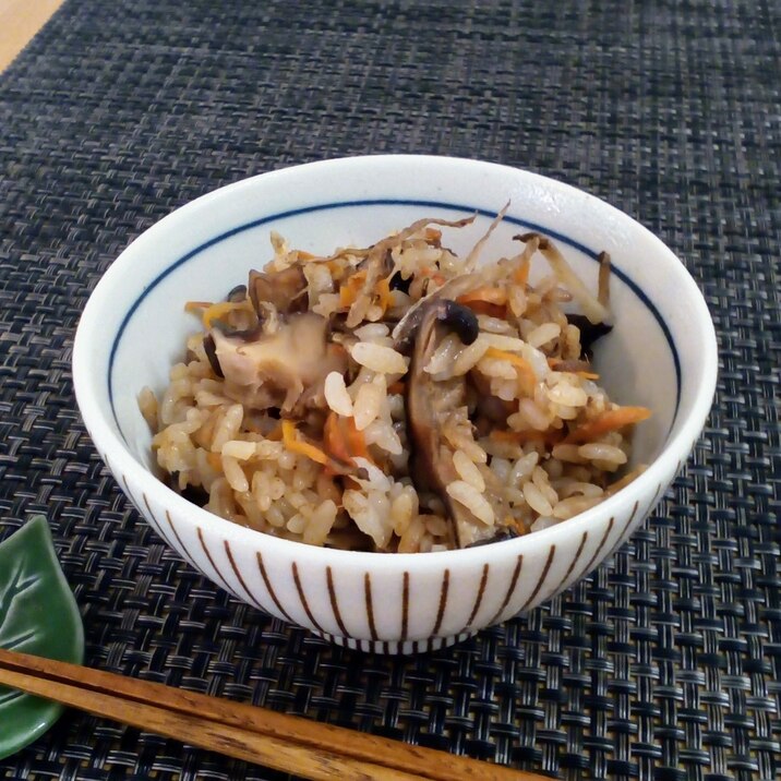 ♪ごくごく基本の♡かしわと根菜の炊き込みご飯♪